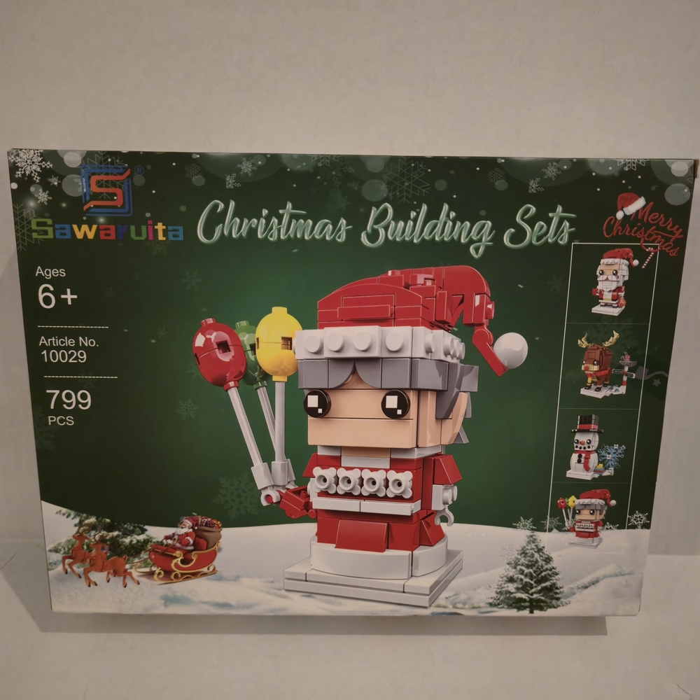 Christmas 4 Figure Set - Red and White